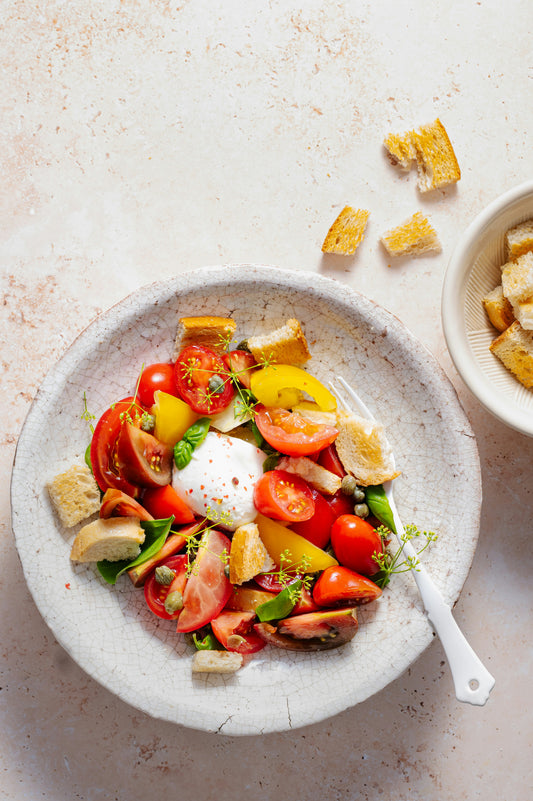 Tomato burrata salad